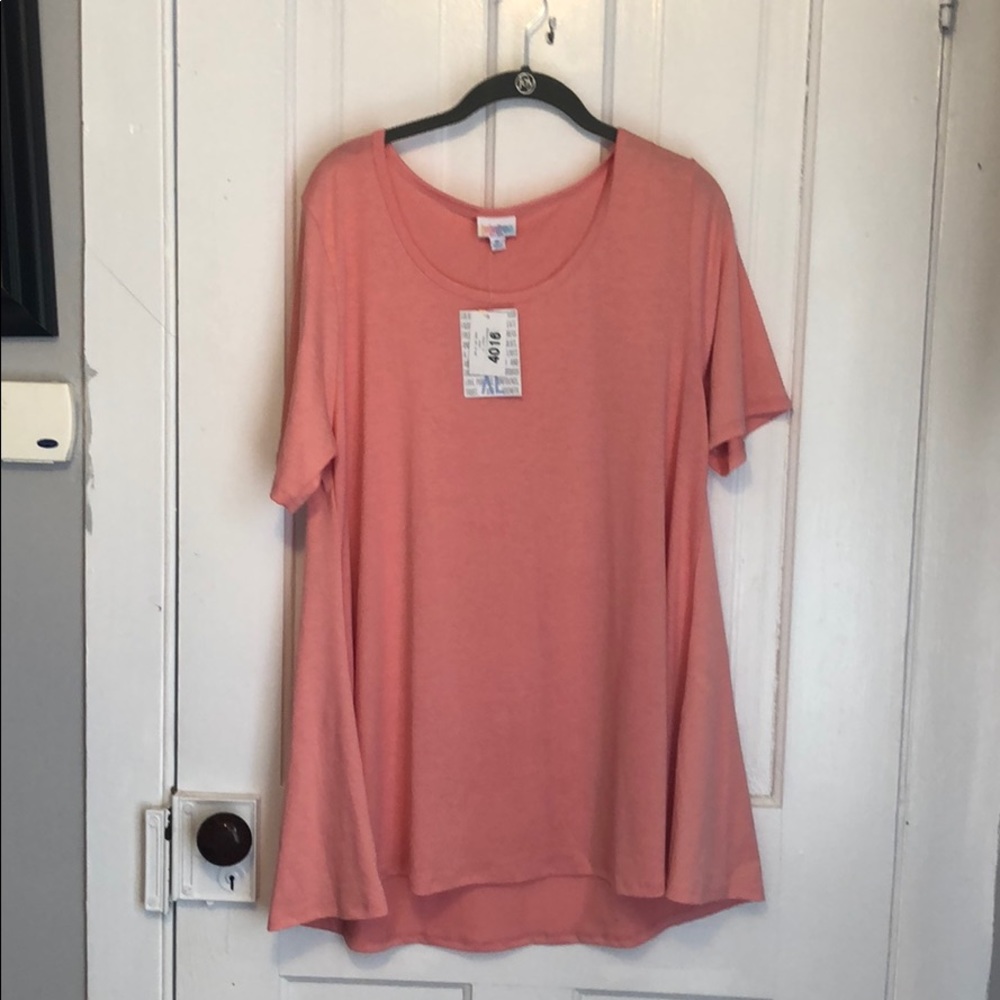 NWT Lularoe Perfect T Top